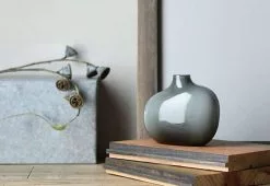 Kinto Sacco Glass Vase, 2019 -TwentyTwentyOne Shop Kinto Sacco vase 02