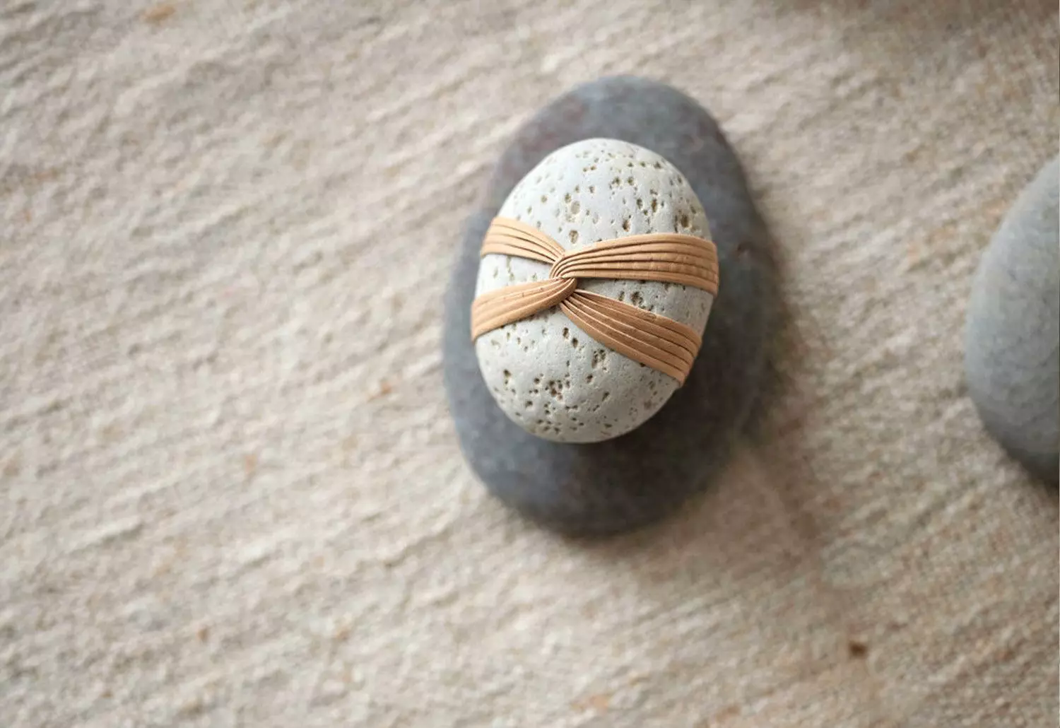 N/A Woven Stone 8 N/A Woven Stone - Image 6