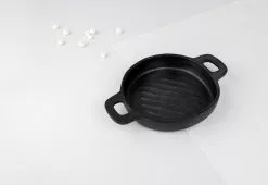 Alternative view of Tiipoi Karipan Cooking Pan