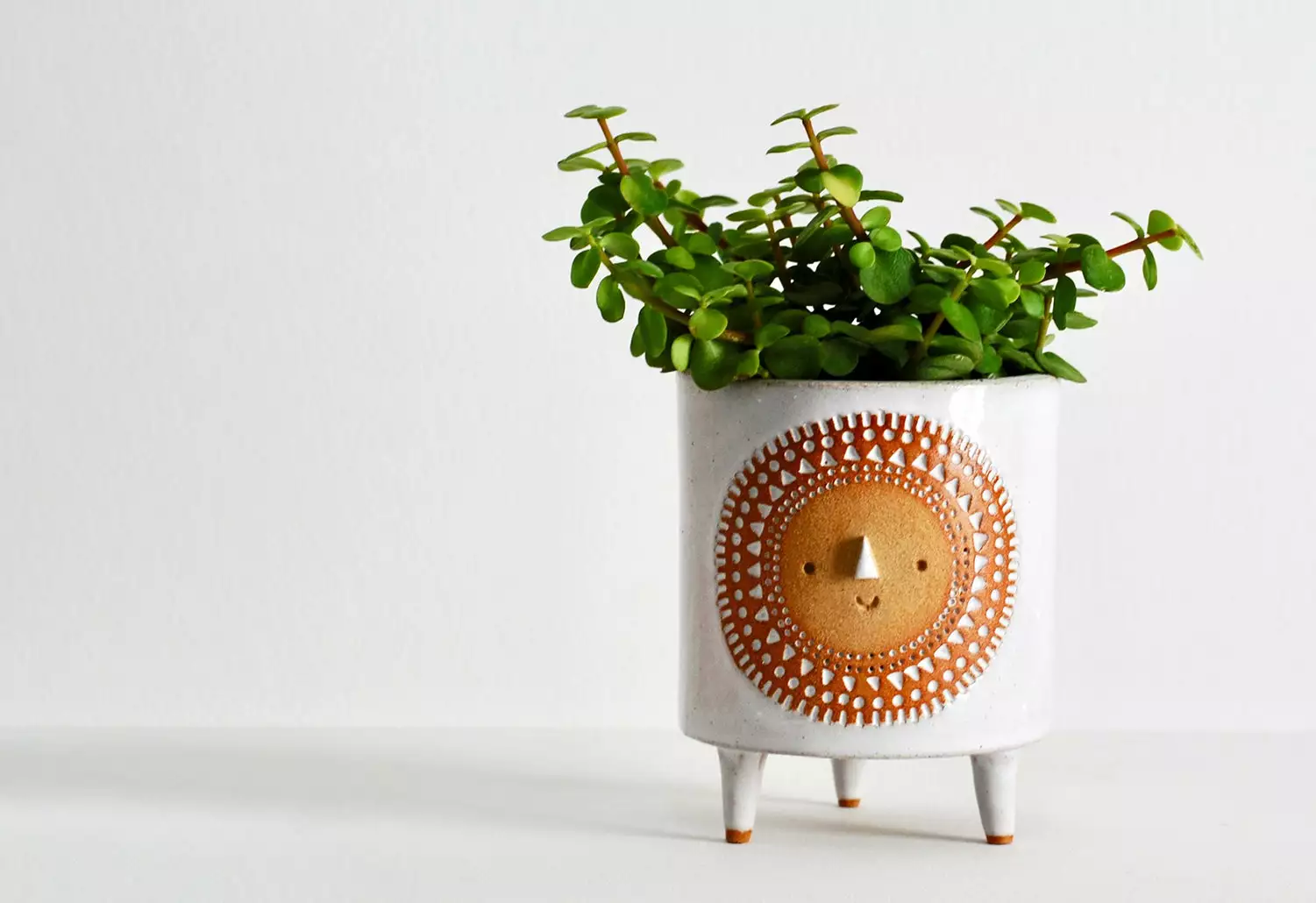 Atelier Stella Sun Tripod Planter 3 Atelier Stella Sun Tripod Planter
