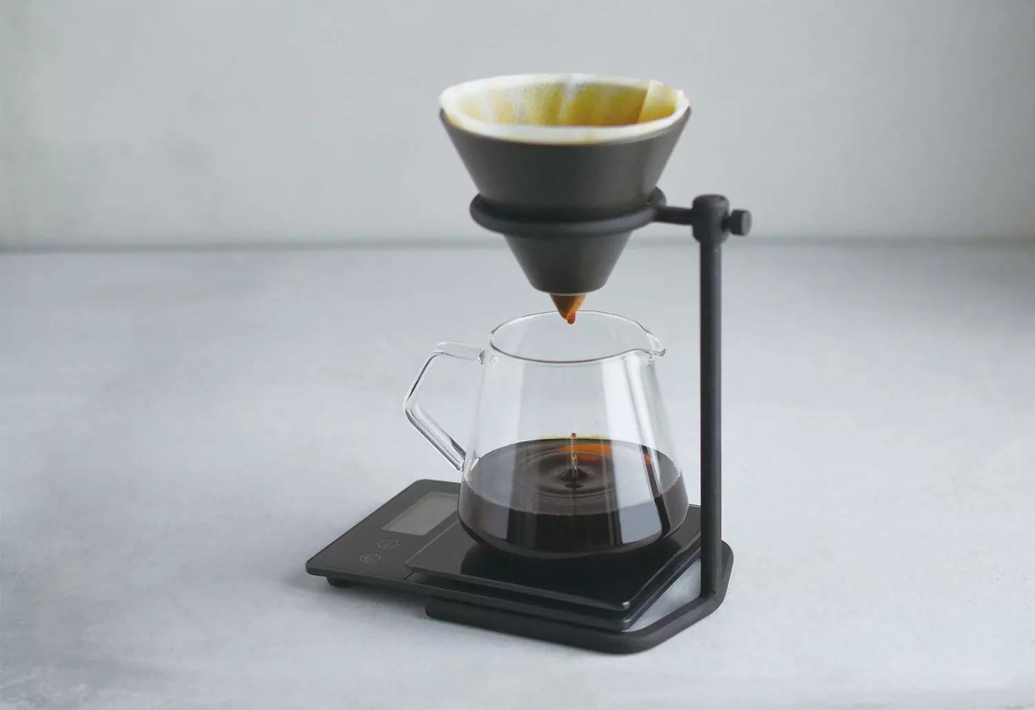 Kinto Slow Coffee Brewer Stand Set, Black 5 Kinto Slow Coffee Brewer Stand Set, Black - Image 3