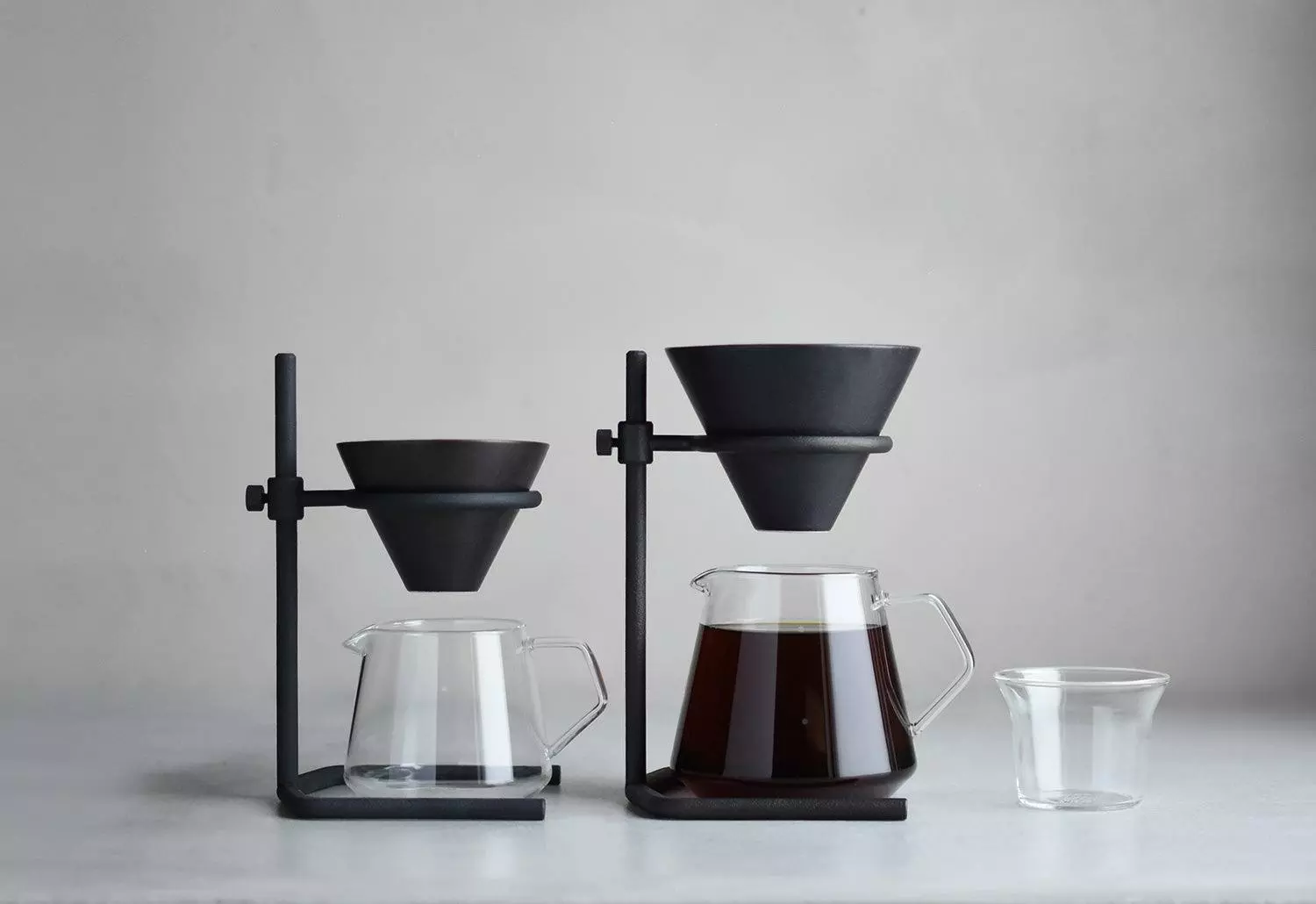 Kinto Slow Coffee Brewer Stand Set, Black 4 Kinto Slow Coffee Brewer Stand Set, Black - Image 2