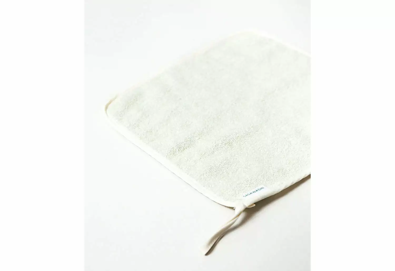 Sasawashi Face Scrub Towel 6 Sasawashi Face Scrub Towel - Image 4