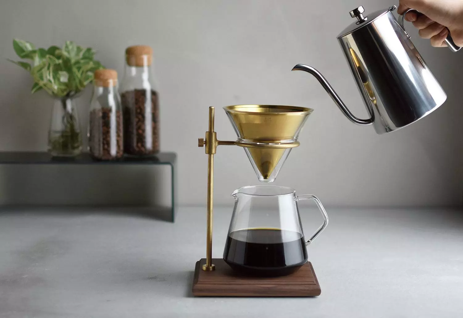 Kinto Slow Coffee Brewer Stand Set, Brass 7 Kinto Slow Coffee Brewer Stand Set, Brass - Image 5