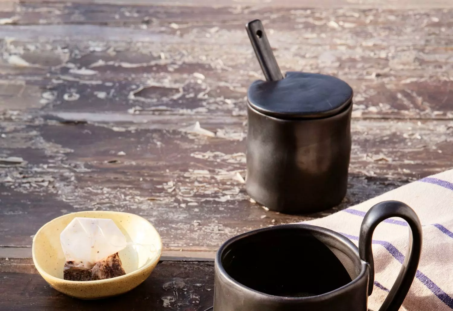 Ferm LIVING Flow Jar With Spoon 5 Ferm LIVING Flow Jar With Spoon - Image 3