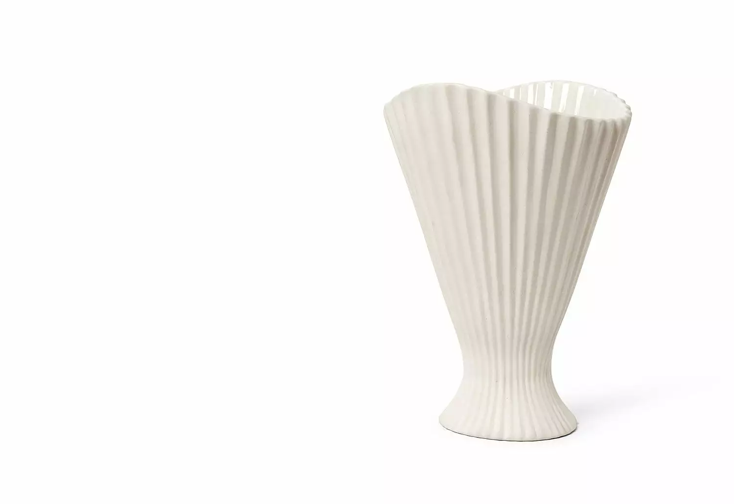 Ferm LIVING Fountain Vase 3 Ferm LIVING Fountain Vase