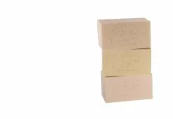 Iris Hantverk Set Of 3 Soaps 11 Iris Hantverk Set Of 3 Soaps -TwentyTwentyOne Shop twentytwentyone Iris Hantverk Set of 3 Soap Carrot Almond Apricot 2