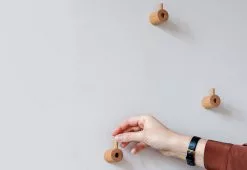 Moebe Wooden Wall Hook -TwentyTwentyOne Shop twentytwentyone Moebe Wall Hook 3