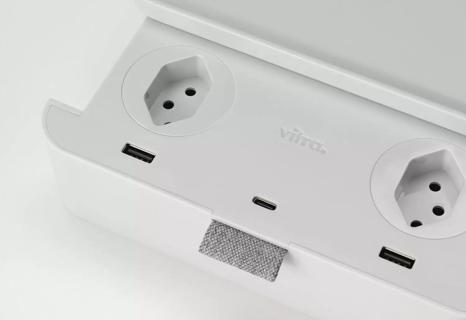 Vitra Ampi Charger, 2021 18 Vitra Ampi Charger, 2021 - Image 16