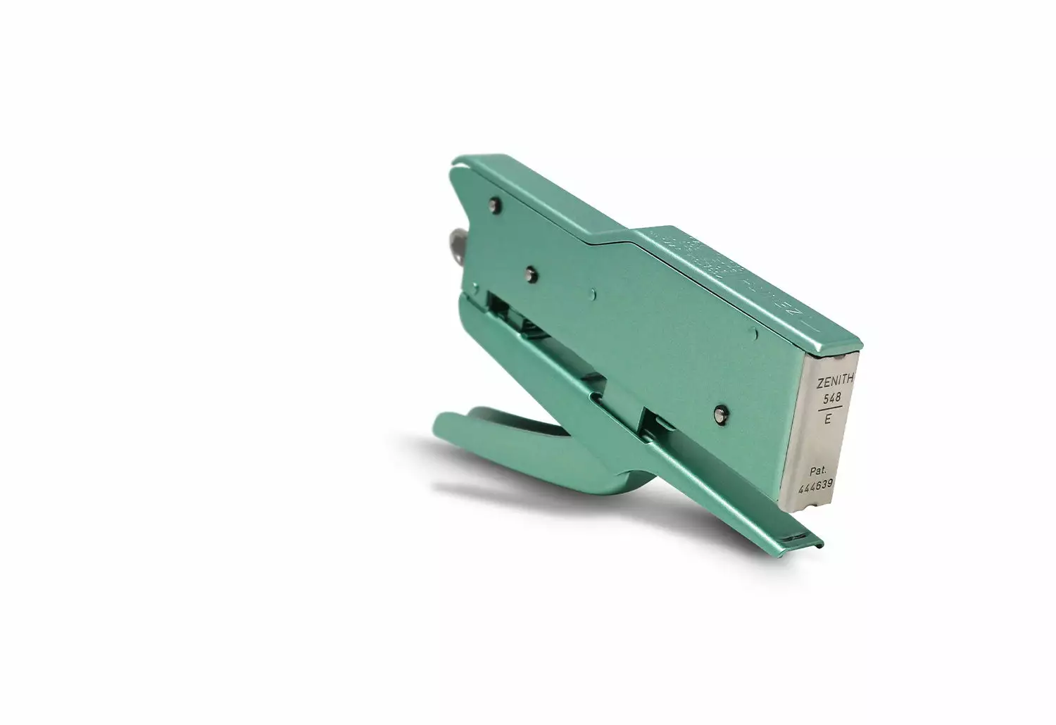 Zenith 548/E Antibacterial Plier Stapler 5 Zenith 548/E Antibacterial Plier Stapler - Image 3