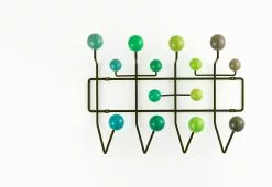 Vitra Eames Hang It All, 1953 19 Vitra Eames Hang It All, 1953 -TwentyTwentyOne Shop vitra eames hang it all twentytwentyone green