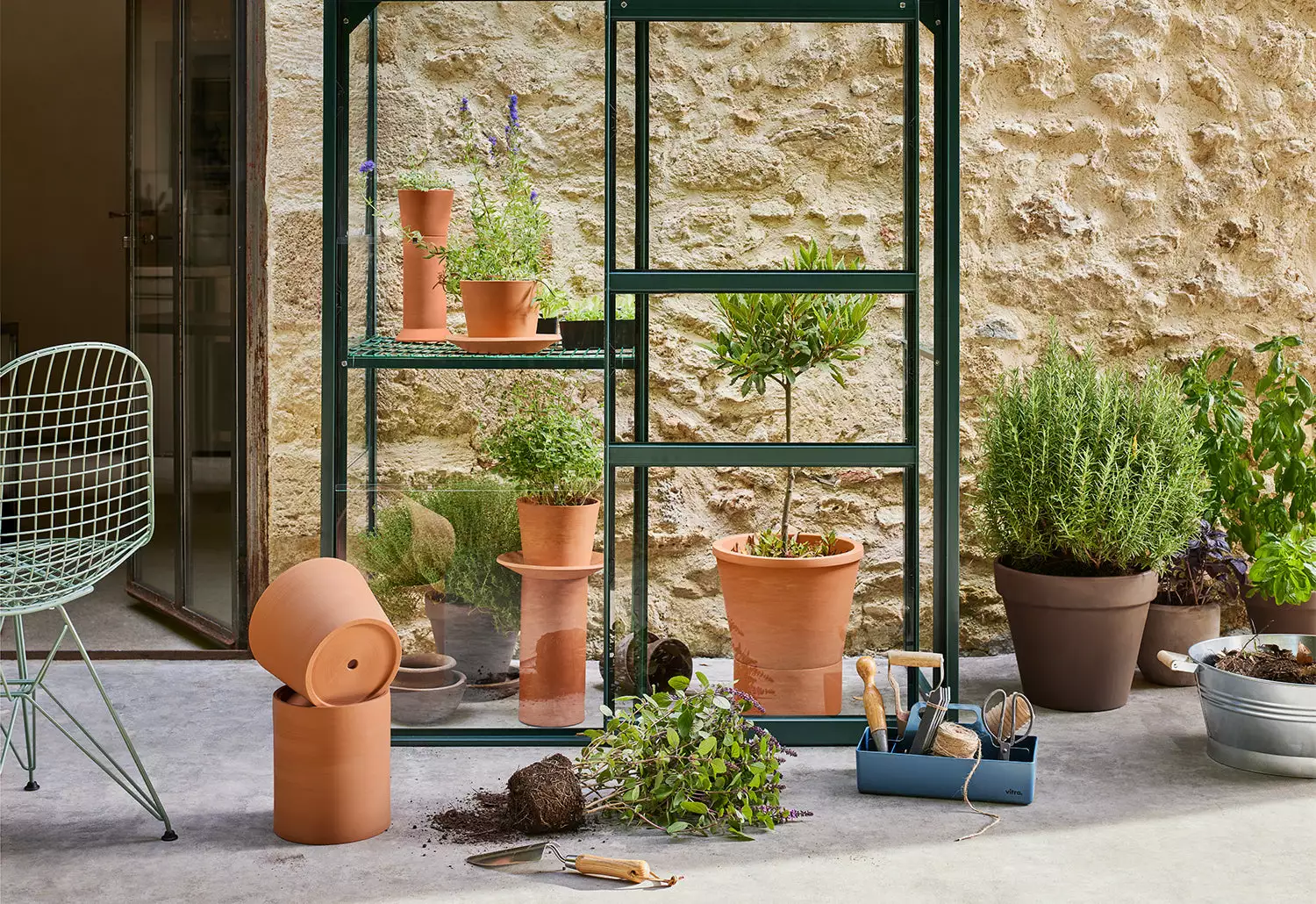 Vitra Terracotta Pots, 2023 5 Vitra Terracotta Pots, 2023 - Image 3